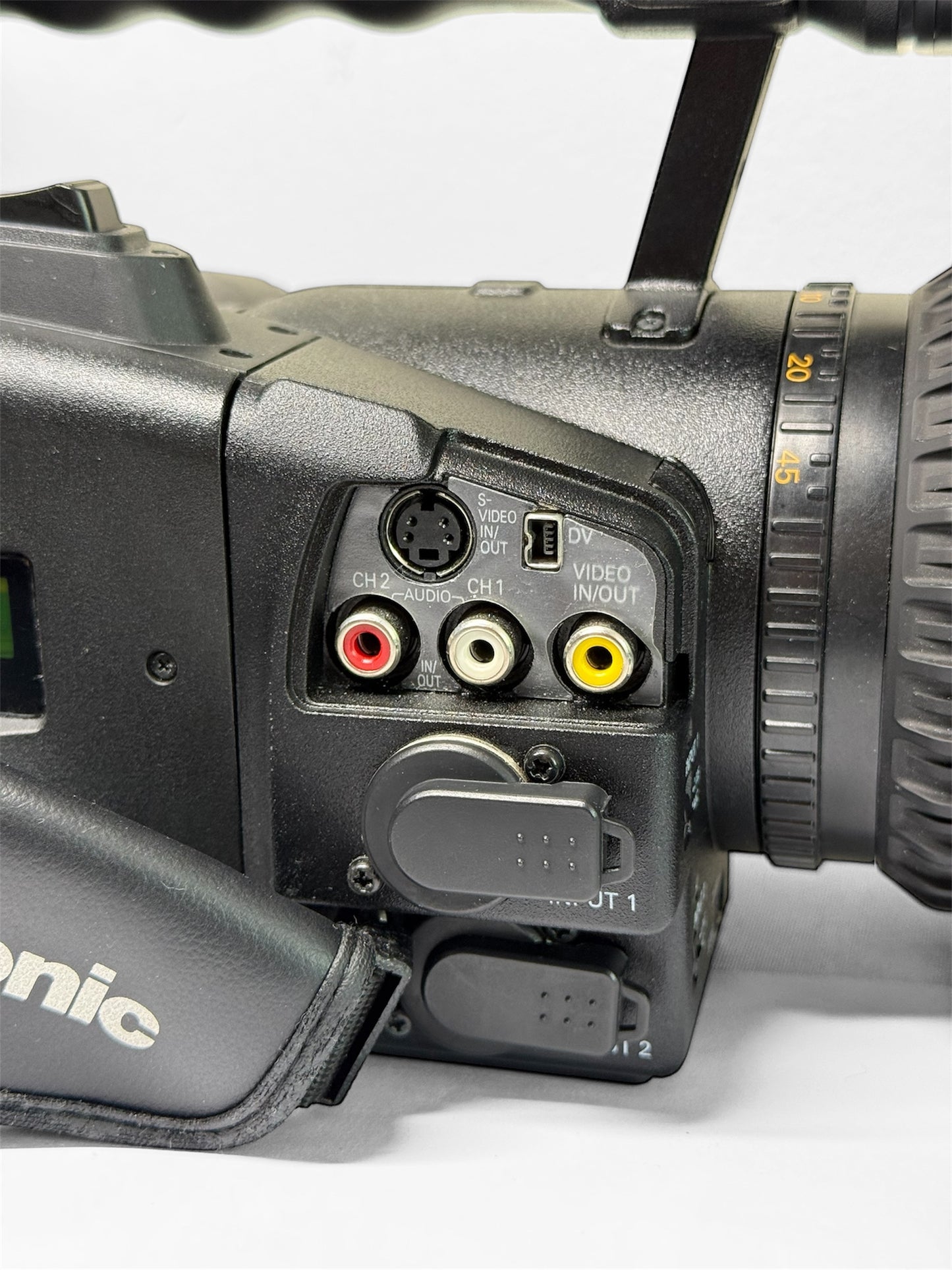 MINT Panasonic DVX-100BE Mini DV Video Camera